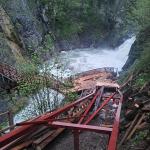 GİRESUN (PERRE) - Behçet ATABEK - Giresun'daki Kuzalan Şelalesi Tabiat Parkı sınırlarında yer alan Mavi Göl'de, sezon öncesi temizlik ve bakım çalışmaları başlatıldı.