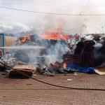 ADIYAMAN (PERRE) - Şeriban ÖZÇAKMAK - Adıyaman'ın Besni ilçesinde tütün üretim ve paketleme tesisinin bahçesinde çıkan yangın, itfaiye ekiplerinin yaklaşık bir saat süren müdahalesiyle kontrol altına alındı.