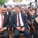 ADIYAMAN (PERRE) - Şeriban ÖZÇAKMAK - Adıyaman Belediyesi ile hayırsever iş insanı Abdulgani Binici'nin iş birliğiyle yapımı tamamlanan Sırrı Süreyya Önder Parkı ve Okuma Salonu düzenlenen törenle hizmete açıldı.