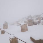 ADIYAMAN (PERRE) - Şeriban ÖZÇAKMAK - Adıyaman'ın Kahta ilçesindeki UNESCO Dünya Mirası Listesi'ndeki Nemrut Dağı, mevsimin ilk karıyla beyaza büründü.