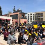 ADIYAMAN (PERRE) - Berfin GÜRBÜZ- Şeriban ÖZÇAKMAK- Eğitim Sen Adıyaman Şubesi, Şanlıurfa Siverek ve Kahramanmaraş'ta yaşanan okul saldırılarına tepki göstermek için basın açıklaması yapıp oturma eylemi gerçekleştirdi.