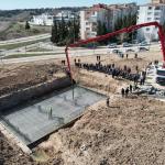 ADIYAMAN (PERRE) - Şeriban ÖZÇAKMAK - Adıyaman Belediye Başkanı Abdurrahman Tutdere, Karapınar Mahallesi'nde Ankara Büyükşehir Belediyesi iş birliğiyle yapılacak Atatürk Parkı'nın temelini attı.