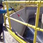 ADIYAMAN (PERRE) - Şeriban ÖZÇAKMAK - Adıyaman Belediyesi ekipleri, larva ve haşere üremesini önlemek amacıyla kent genelinde su birikintileri ve riskli alanlarda düzenli ilaçlama yapmaya devam ediyor.