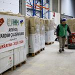 ULUSAL (PERRE) - Şeriban ÖZÇAKMAK - İHH İnsani Yardım Vakfı, kış yardımları kapsamında Rusya-Ukrayna Savaşı'ndan etkilenen Ukraynalı sivillere ulaştırılmak üzere gıda, hijyen, giyim malzemeleri ile 157 jeneratörün yer al...