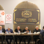 ADIYAMAN (PERRE) - Şeriban ÖZÇAKMAK-Berfin GÜRBÜZ - Milliyetçi Hareket Partisi Adıyaman İl Başkanlığı tarafından düzenlenen iftar programında konuşan İl Başkanı İsmail Gümüş, "Adıyaman'da konteynerlerde ve prefabrik evle...