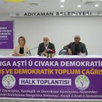 ADIYAMAN (PERRE) - Şeriban ÖZÇAKMAK - Bir dizi programa katılmak üzere Adıyaman'a gelen DEM Parti Antalya Milletvekili Saruhan Oluç, "Barış ve Demokratik Toplum" başlıklı Halk Toplantısı'nda önemli açıklamalarda bulundu.