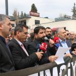 ADIYAMAN (PERRE) - Şeriban ÖZÇAKMAK-Berfin GÜRBÜZ - Eğitim Bir-Sen ve Türk Eğitim-Sen Adıyaman şubeleri öncülüğünde Cuma namazı sonrası gıyabi cenaze namazı kılındı, eğitimde şiddete karşı ortak basın açıklaması yapıldı.