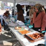 ADIYAMAN (PERRE) - Şeriban ÖZÇAKMAK - Adıyaman İl Müftülüğü ve Türkiye Diyanet Vakfı iş birliğiyle gelirinin Filistin'e bağışlanacağı "Hayır Çarşısı" açıldı.