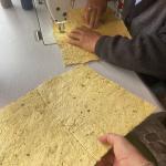 ADIYAMAN (PERRE) - Şeriban ÖZÇAKMAK-Berfin GÜRBÜZ - Adıyaman'da Eli Yaman Kadın Kooperatifi ile Fortuna Kadın Kooperatifi, "İkinci Hasat" projesi kapsamında tarımsal atık olan arpa saplarını işleyerek el yapımı kağıt üre...