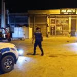 ADIYAMAN (PHA) - Adıyaman’ın Besni ilçesinde iki kişi arasında çıkan tartışma silahlı kavgaya dönüştü.