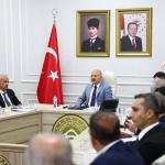 ADIYAMAN (PHA) - Adıyaman’da ‘5199 sayılı Hayvanları Koruma Kanunu’ kapsamında sahipsiz hayvanların toplatılması, korunması, bakımı ve rehabilitasyonu konularında alınacak önlemler ile yapılan ve yapılacak çalışmaların g...