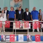 ADIYAMAN (PHA) - Şeriban ÖZÇAKMAK – Adıyaman Belediyesi tarafından 24 Haziran’da başlatılan Yaz Spor Okulları, 6 bin 100 kursiyerin katılımıyla tamamlandı.