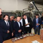 ADIYAMAN (PHA) - Adıyaman ilinin Merkez ilçesine bağlı Sarıharman Köyü’nde, tarımsal üretim desenini her geçen gün artıran Adıyaman'da, Adalet Bakanlığı İş Yurtları tarafından işletilecek Tarım Mükemmeliyet Merkezi hizme...