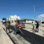 ADIYAMAN (PERRE) - Şeriban ÖZÇAKMAK - Adıyaman İl Emniyet Müdürlüğü tarafından 10 Nisan Polis Haftası etkinlikleri kapsamında ve şehit polisleri anmak amacıyla Kent Meydanı'nda cuma namazı çıkışında vatandaşlara lokum ve...