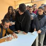 ADIYAMAN (PERRE) - Berfin GÜRBÜZ - Yazar, şair ve Perre Haber Ajansı Kültür Sanat Haberleri Editörü Murat Kayış, Bilgi Anadolu Lisesi'nde öğrencilerle bir araya gelerek söyleşi, şiir dinletisi ve imza günü etkinliği gerç...