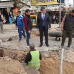 ADIYAMAN (PERRE) - Şeriban ÖZÇAKMAK - Adıyaman İl Emniyet Müdürlüğü tarafından 10 Nisan Polis Haftası etkinlikleri kapsamında ve şehit polisleri anmak amacıyla Kent Meydanı'nda cuma namazı çıkışında vatandaşlara lokum ve...