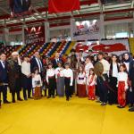 ADIYAMAN (PERRE) - Sibel TURAN-Adıyaman'da Yenimahalle kapalı spor salonunda 19 Mayıs Atatürk'ü Anma, Gençlik ve Spor Bayramı kapsamında kutlama programı düzenlendi.
