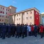 ADIYAMAN (PERRE) - Berfin GÜRBÜZ-Şeriban ÖZÇAKMAK - Adıyaman'da 19 Mayıs Atatürk'ü Anma, Gençlik ve Spor Bayramı dolayısıyla düzenlenen program, Atatürk Anıtı'na çelenk sunulmasıyla başladı.