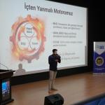 ADIYAMAN (PERRE) - Sibel TURAN- Adıyaman Üniversitesi Satır Ötesi Kitap Topluluğu tarafından düzenlenen ve Adıyaman Tunahan Özbilgin Gençlik Merkezi tarafından desteklenen "Bilimde ve Sanatta Yaratıcılık" konulu konferan...