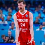 İSTANBUL (PHA) - Murat KAYIŞ – A Milli Basketbol Takımı, Avrupa Şampiyonası'nda finale yükselerek büyük bir başarıya imza attı.