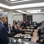 ADIYAMAN (PERRE) - Şeriban ÖZÇAKMAK - Adıyaman milletvekilleri, Kahta Kaymakamı, il ve ilçe teşkilatı yöneticileri ile kurum temsilcileri, Kahta Belediye Başkanı Mehmet Can Hallaç'ı "Halkın Makamı"nda ziyaret etti.