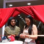 ADIYAMAN (PERRE) - Şeriban ÖZÇAKMAK-Berfin GÜRBÜZ - Adıyaman'da hizmete giren Gonca Polat Makeup & Bridal mağazası düzenlenen törenle açıldı.