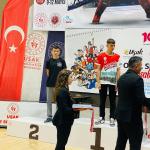 ADIYAMAN (PERRE) - Sibel TURAN-Uşak'ta 08-12 Mayıs 2026 tarihleri arasında düzenlenen 2025-2026 Eğitim ve Öğretim Faaliyeti kapsamındaki Okul Sporları Muaythai Yıldızlar Türkiye Şampiyonası'nda büyük bir başarıya imza at...