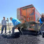 ADIYAMAN (PERRE) - Şeriban ÖZÇAKMAK - Adıyaman Belediyesi, okul çevreleri başta olmak üzere asfaltı tamamlanan bölgelerde kasis ve yol çizgi çalışmalarını hızlandırdı.