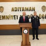 ADIYAMAN (PERRE) - Şeriban ÖZÇAKMAK - Adıyaman Valisi Abdullah Küçük, göreve başlamasının ardından sürdürdüğü kurum ziyaretleri kapsamında Adıyaman İl Emniyet Müdürlüğü'nü ziyaret ederek kentte yürütülen güvenlik çalışma...