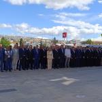 ADIYAMAN (PERRE) - Berfin GÜRBÜZ-Şeriban ÖZÇAKMAK - Adıyaman'da 19 Mayıs Atatürk'ü Anma, Gençlik ve Spor Bayramı dolayısıyla düzenlenen program, Atatürk Anıtı'na çelenk sunulmasıyla başladı.