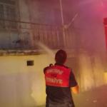 ADIYAMAN (PHA) - Gülbahar SÜNGÜ – Adıyaman’ın Besni ilçesinde, evde çıkan yangın itfaiye ekipleri tarafından kısa sürede kontrol altına alındı.