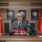 ADIYAMAN (PERRE) - (Sibel TURAN-Berfin GÜRBÜZ) - Milliyetçi Hareket Partisi (MHP) Adıyaman İl Başkanlığı görevine atanan İsmail Gümüş, kente gelişinde kalabalık bir partili grup tarafından Adıyaman-Şanlıurfa yol ayrımınd...