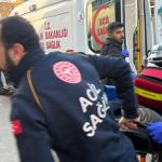 ADIYAMAN (PERRE) - (Şevket BOZKURT) - Adıyaman'ın Kahta ilçesinde iki grup arasında çıkan silahlı kavgada 2'si ağır 5 kişi yaralandı.