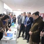 ADIYAMAN (PERRE) - Şeriban ÖZÇAKMAK - Gölbaşı Kaymakamı Kadir Algın, Serhan Selçuk Nariçi Mesleki ve Teknik Anadolu Lisesi'nde düzenlenen "Ev Yapımı Fizik Deneyleri" etkinliğine katılarak öğrencilerin çalışmalarını incel...
