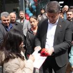 ADIYAMAN (PERRE) - Şeriban ÖZÇAKMAK - Adıyaman Belediyesi ile hayırsever iş insanı Alper Gürsoy'un iş birliğinde yapımı tamamlanan Mehmet Sadık Gürsoy Kütüphanesi ve Bilim Merkezi hizmete açıldı.