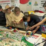 ADIYAMAN (PERRE) - Şeriban ÖZÇAKMAK - Koç Lisesi öğrencilerinin kurduğu Koç Birlik Hareketi'nin destek verdiği Adıyamanlı depremzede öğrenciler, robotik projeleriyle ABD'de düzenlenecek dünya şampiyonasına davet edildi.